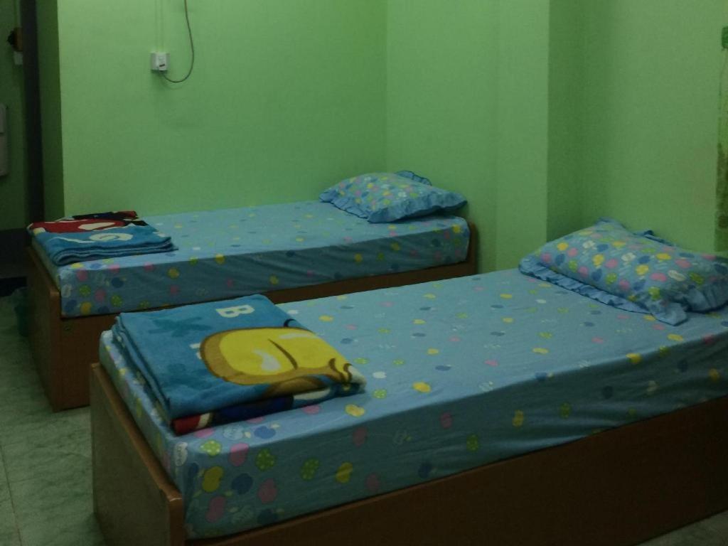 Nay Chi Lin Hotel Pathein Екстер'єр фото